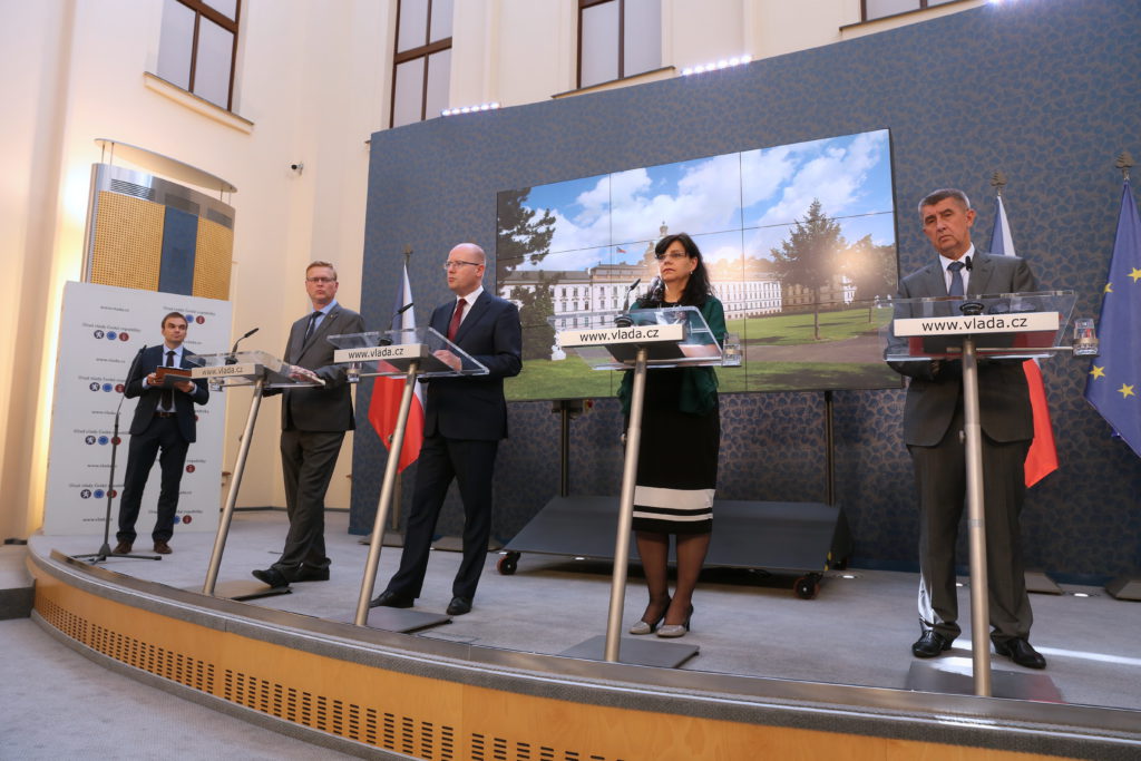 Ministři po jednání kabinetu Foto: vlada.cz